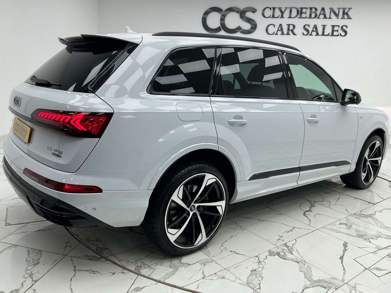 A 2022 AUDI Q7 3.0 TFSI V6 55 Black Edition SUV 5dr Petrol Tiptronic quattro Euro 6 (s/s) A 2022 AUDI Q7 3.0 TFSI V6 55 Black Edition SUV 5dr Petrol Tiptronic quattro Euro 6 (s/s)