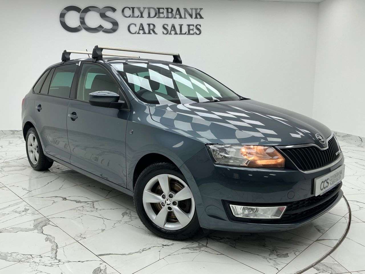 A 2015 SKODA RAPID 1.6 TDI GreenLine Hatchback 5dr Diesel Manual Euro 5 (s/s) (90 ps) A 2015 SKODA RAPID 1.6 TDI GreenLine Hatchback 5dr Diesel Manual Euro 5 (s/s) (90 ps)