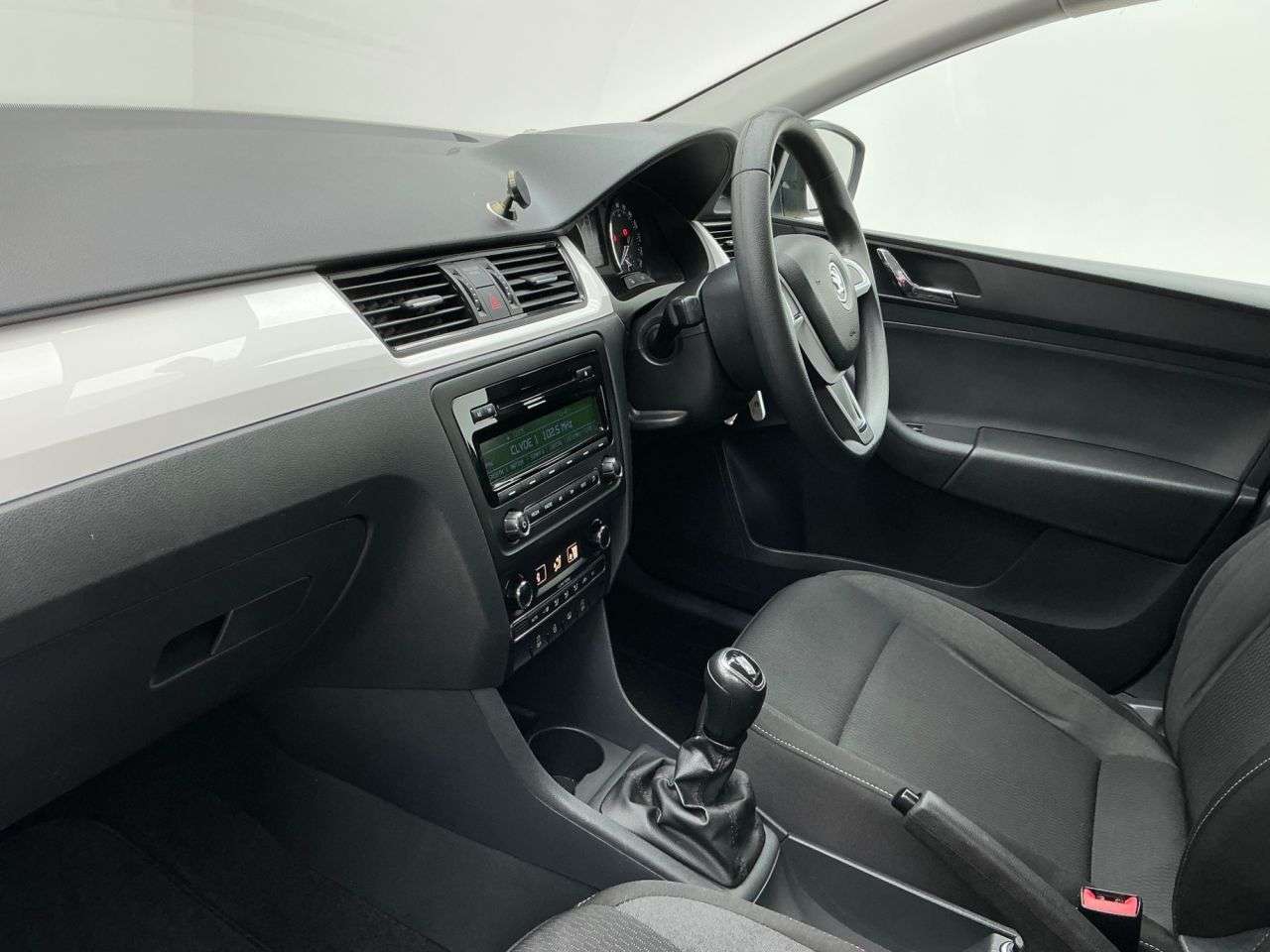 2015 SKODA RAPID 2015 SKODA RAPID