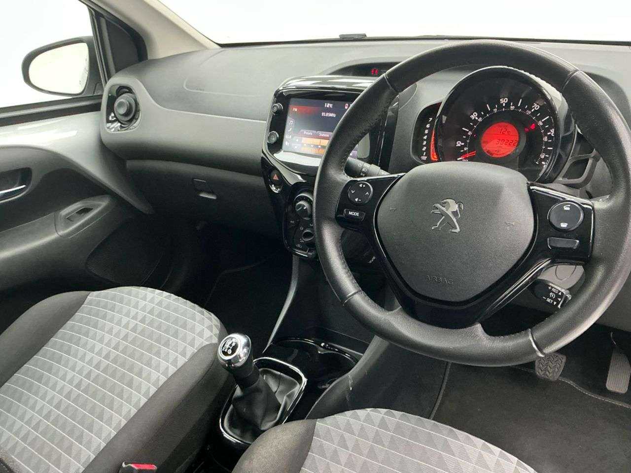 2021 PEUGEOT 108 2021 PEUGEOT 108