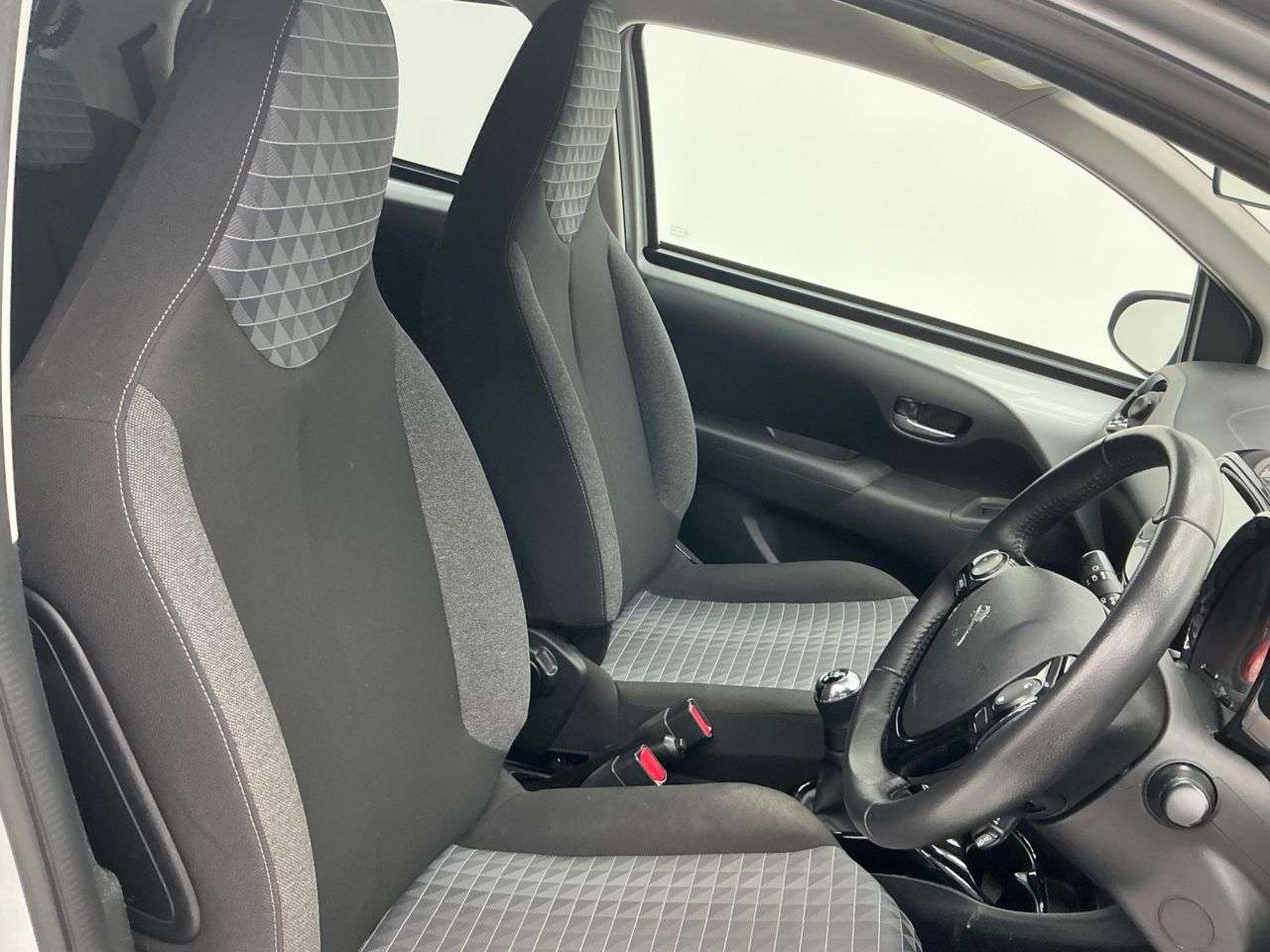 2021 PEUGEOT 108 2021 PEUGEOT 108