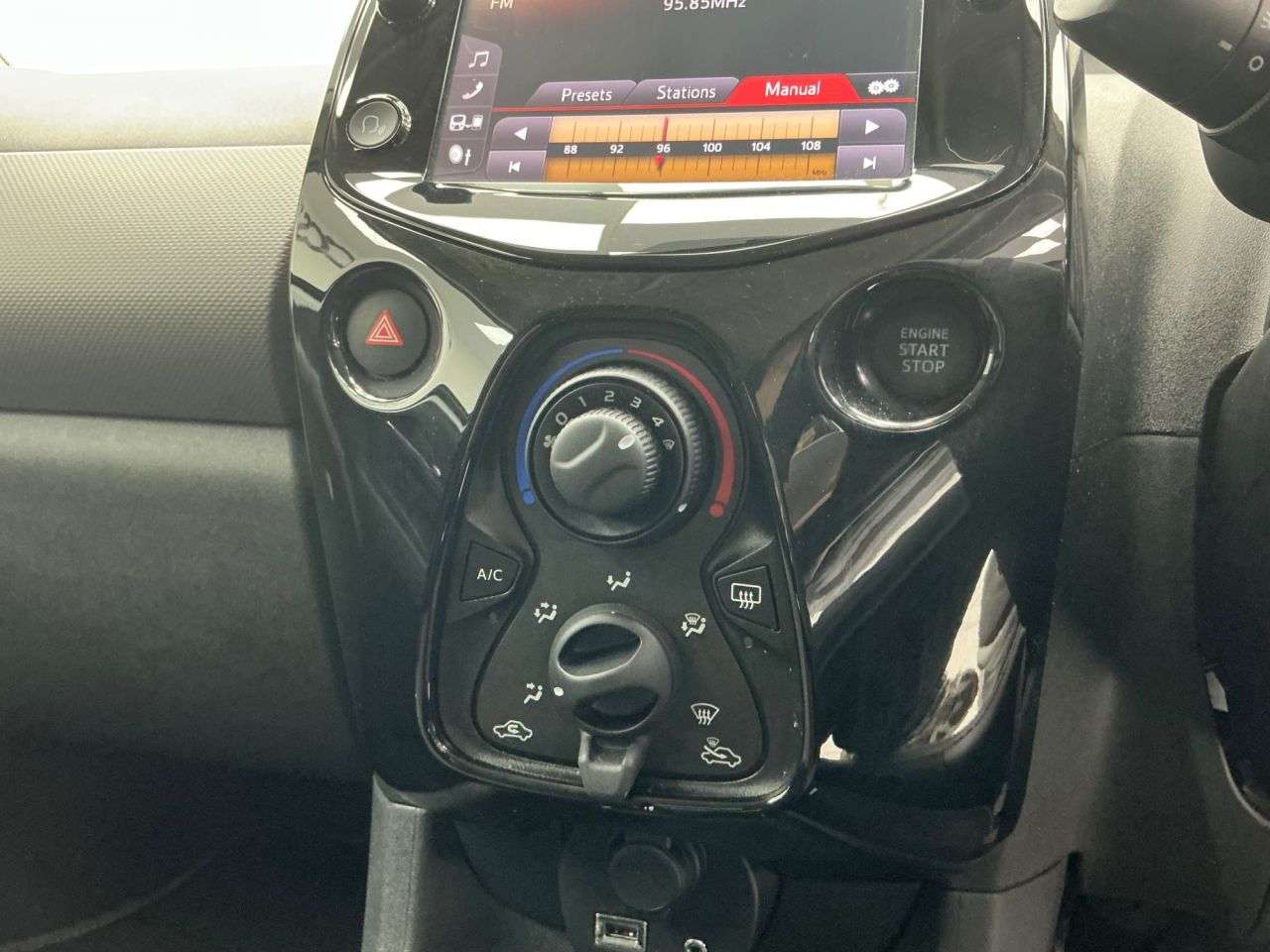 2021 PEUGEOT 108 2021 PEUGEOT 108