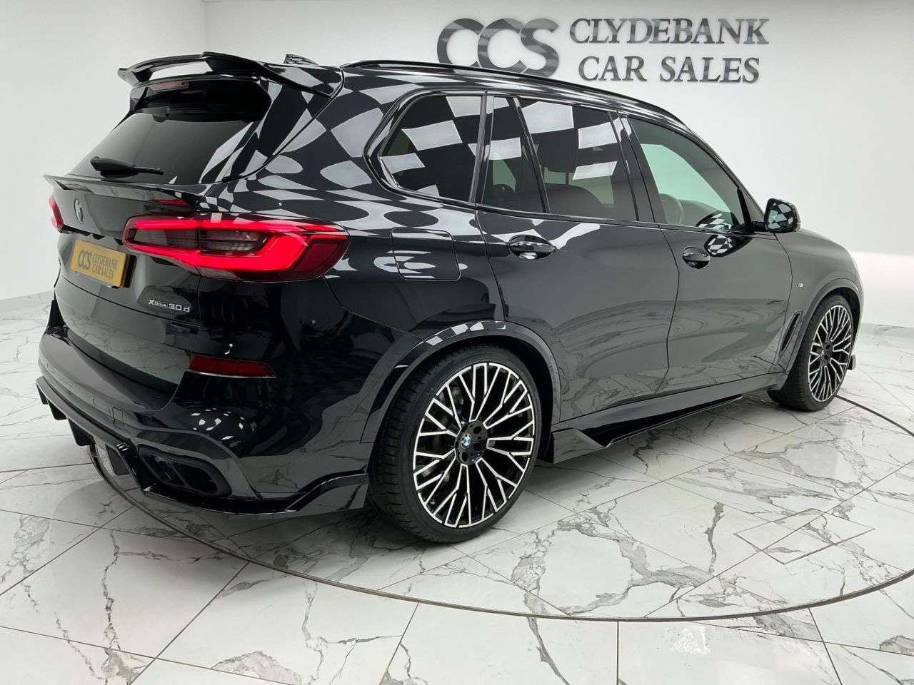 A 2019 BMW X5 3.0 30d M Sport SUV 5dr Diesel Auto xDrive Euro 6 (s/s) (265 ps) Service Hi A 2019 BMW X5 3.0 30d M Sport SUV 5dr Diesel Auto xDrive Euro 6 (s/s) (265 ps) Service Hi