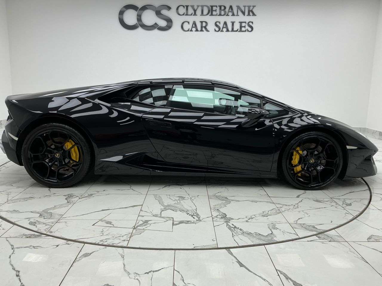 A 2017 LAMBORGHINI HURACAN 5.2L 12 Months MOT, Nose Lift, Full PPF A 2017 LAMBORGHINI HURACAN 5.2L 12 Months MOT, Nose Lift, Full PPF