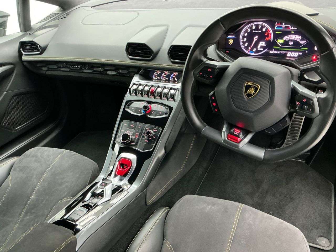 2017 LAMBORGHINI HURACAN 2017 LAMBORGHINI HURACAN