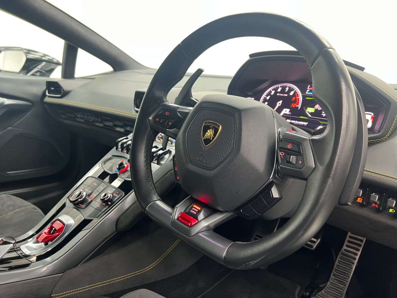 2017 LAMBORGHINI HURACAN 2017 LAMBORGHINI HURACAN