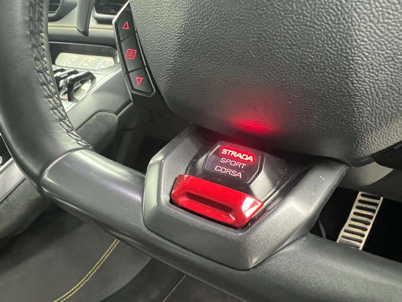 2017 LAMBORGHINI HURACAN 2017 LAMBORGHINI HURACAN