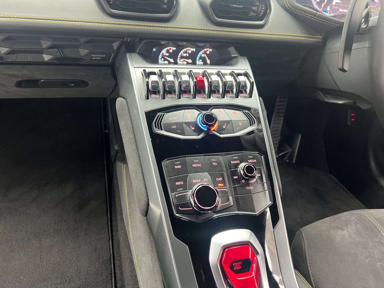 2017 LAMBORGHINI HURACAN 2017 LAMBORGHINI HURACAN