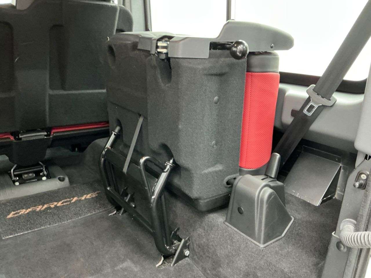 2016 LAND ROVER DEFENDER 2016 LAND ROVER DEFENDER