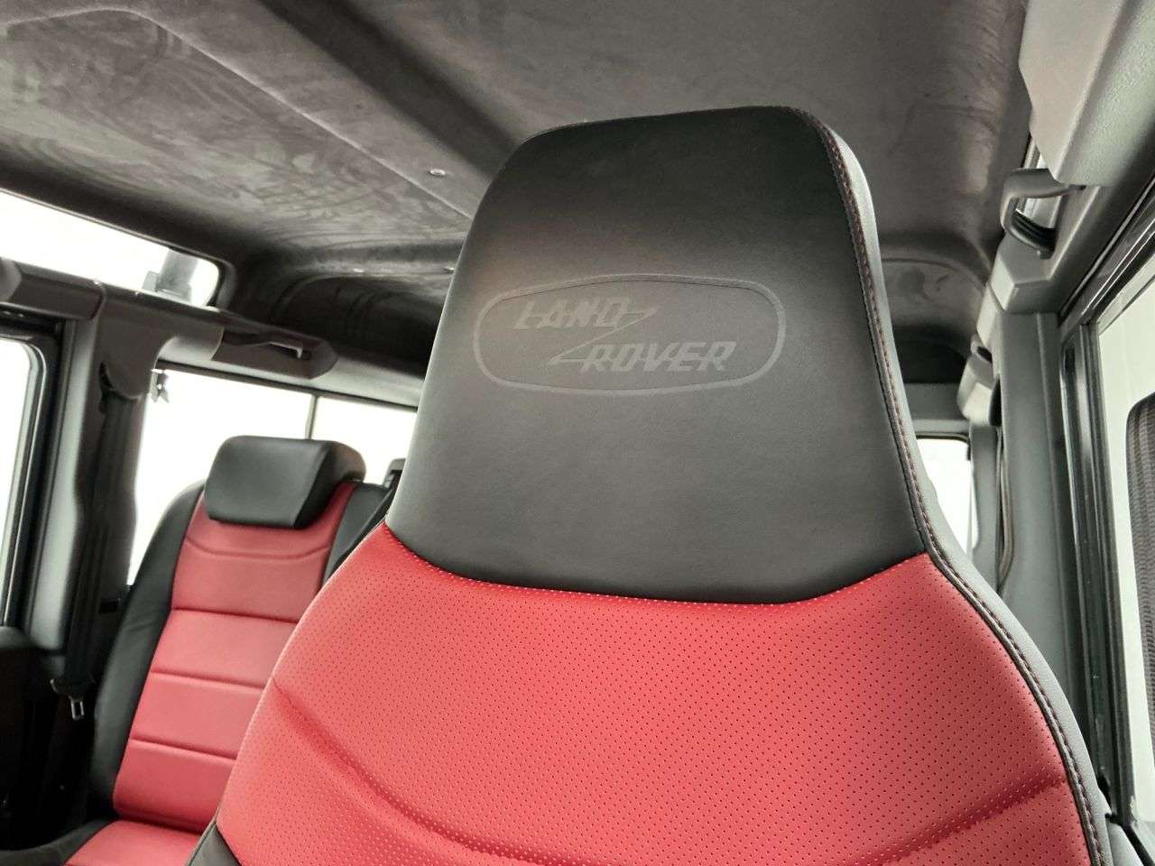 2016 LAND ROVER DEFENDER 2016 LAND ROVER DEFENDER