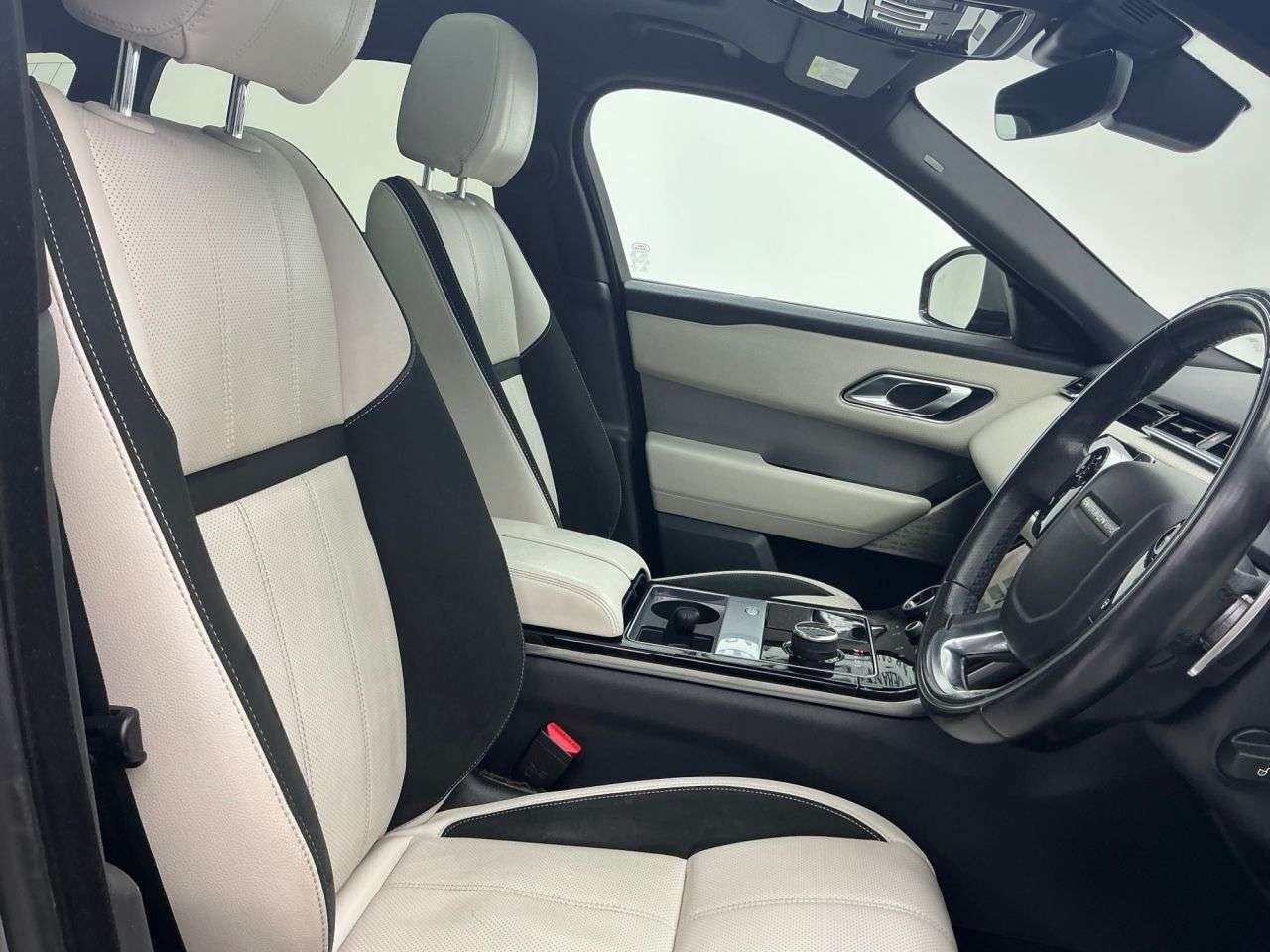 2017 LAND ROVER RANGE ROVER VELAR 2017 LAND ROVER RANGE ROVER VELAR