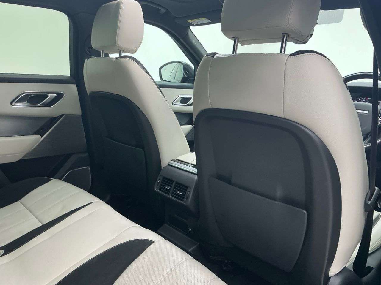 2017 LAND ROVER RANGE ROVER VELAR 2017 LAND ROVER RANGE ROVER VELAR