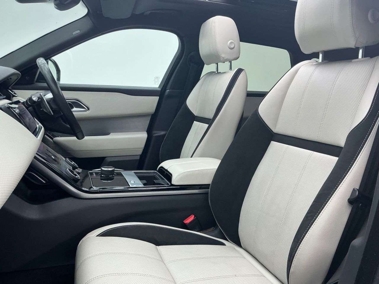 2017 LAND ROVER RANGE ROVER VELAR 2017 LAND ROVER RANGE ROVER VELAR