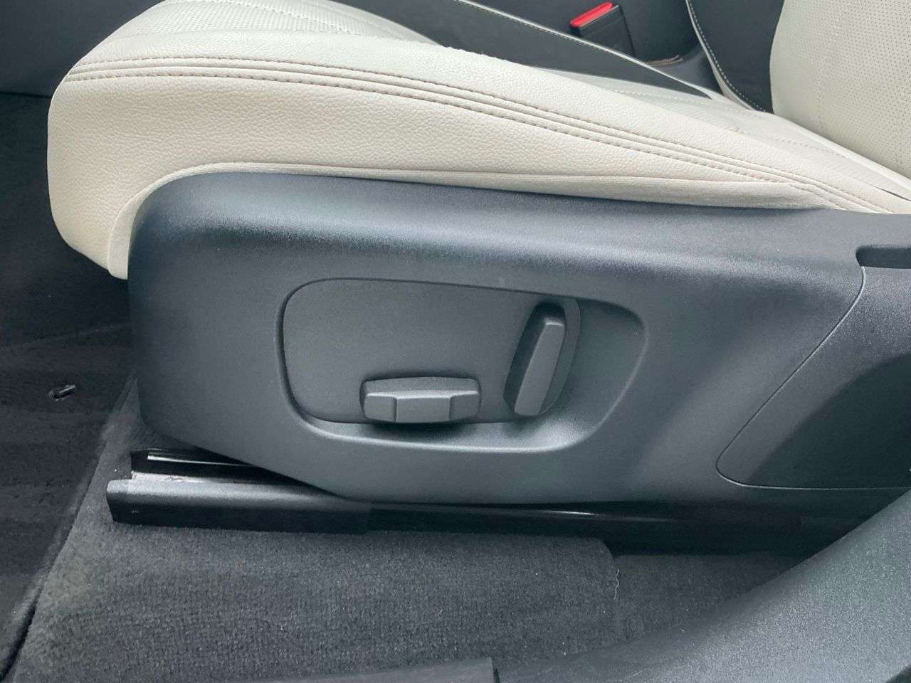 2017 LAND ROVER RANGE ROVER VELAR 2017 LAND ROVER RANGE ROVER VELAR