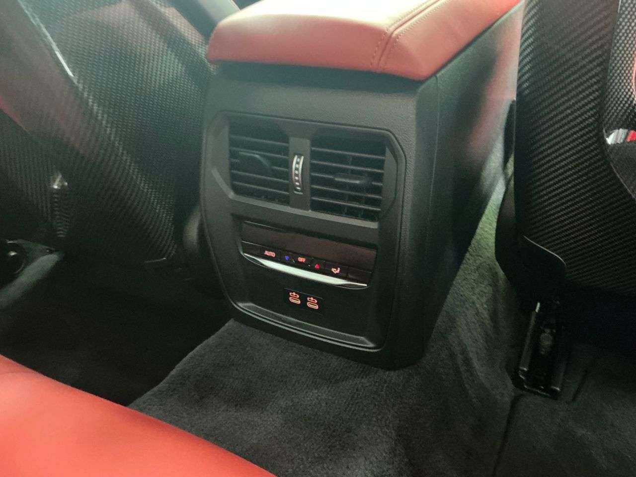 2023 BMW M4 2023 BMW M4