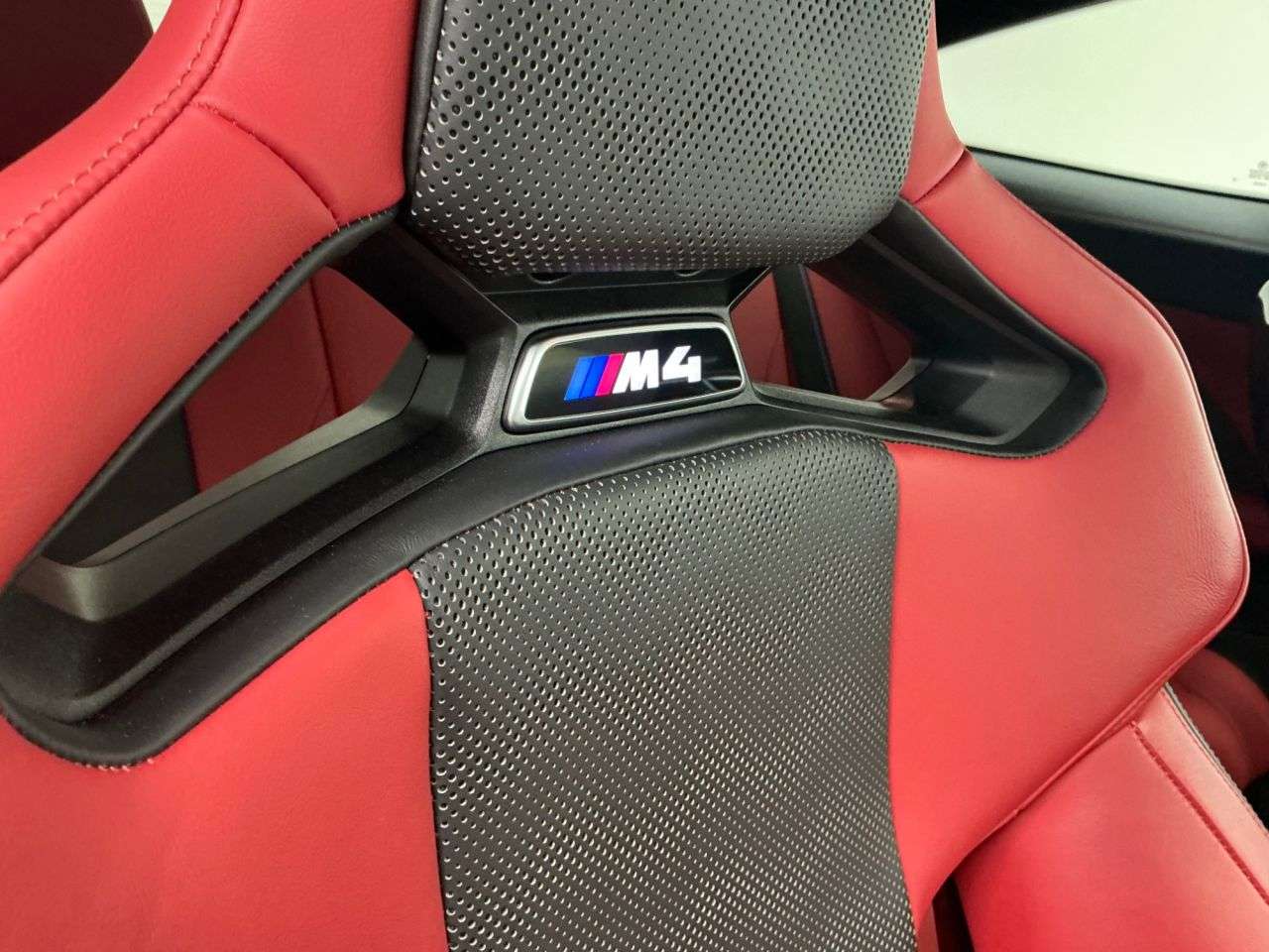 2023 BMW M4 2023 BMW M4