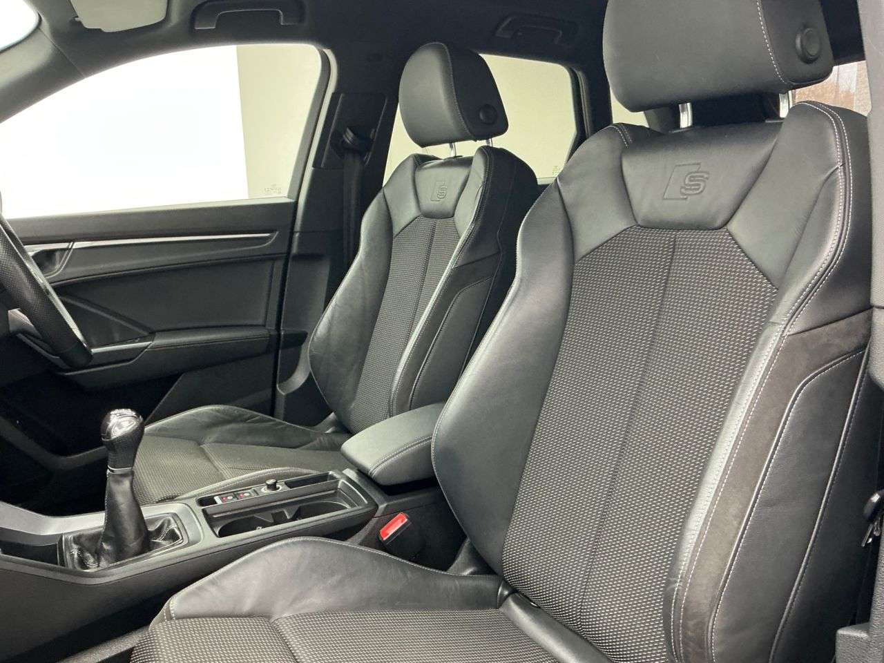 2019 AUDI Q3 2019 AUDI Q3