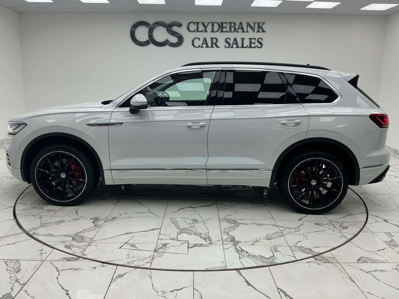 2020 VOLKSWAGEN TOUAREG 2020 VOLKSWAGEN TOUAREG