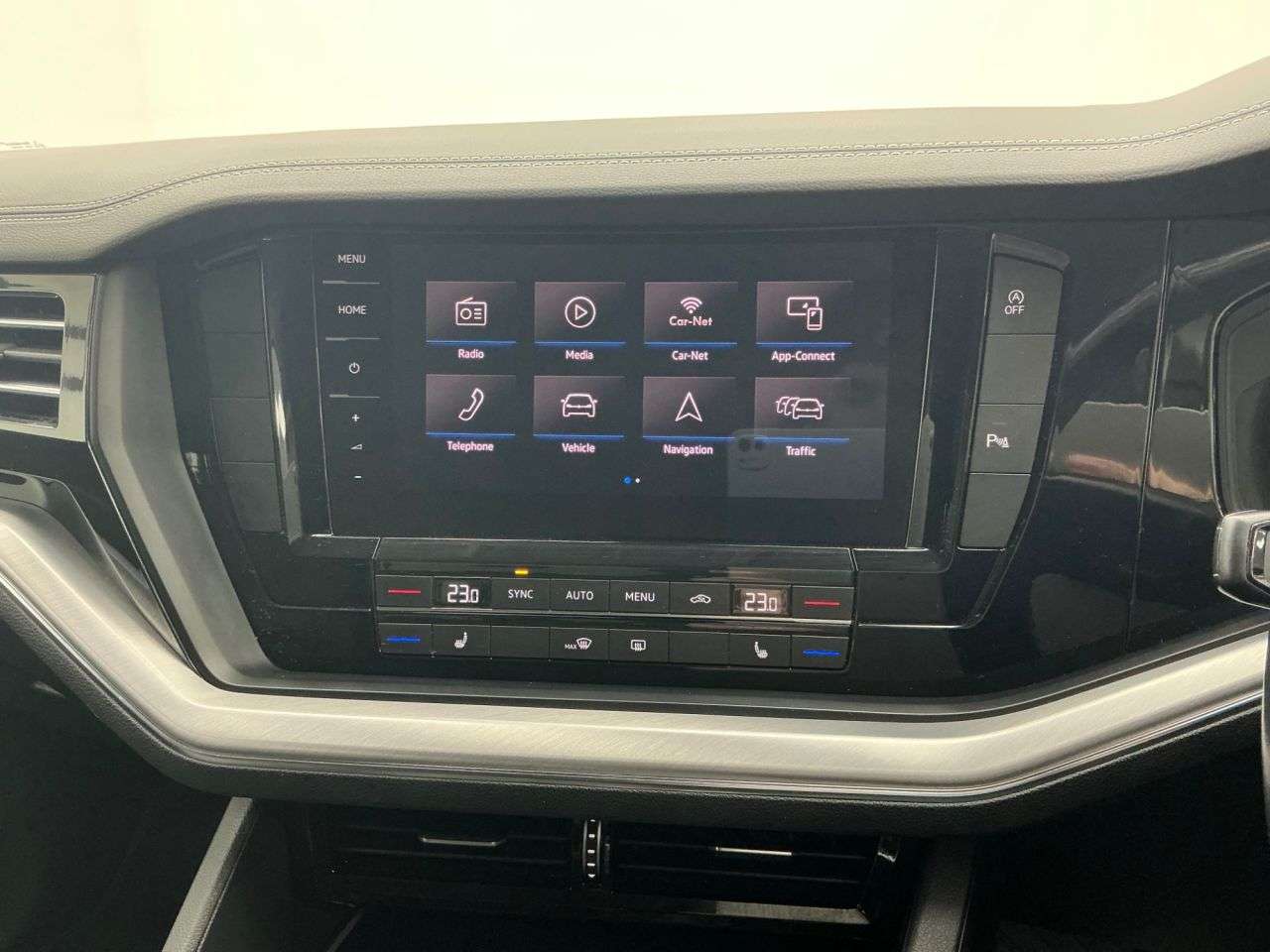 2020 VOLKSWAGEN TOUAREG 2020 VOLKSWAGEN TOUAREG