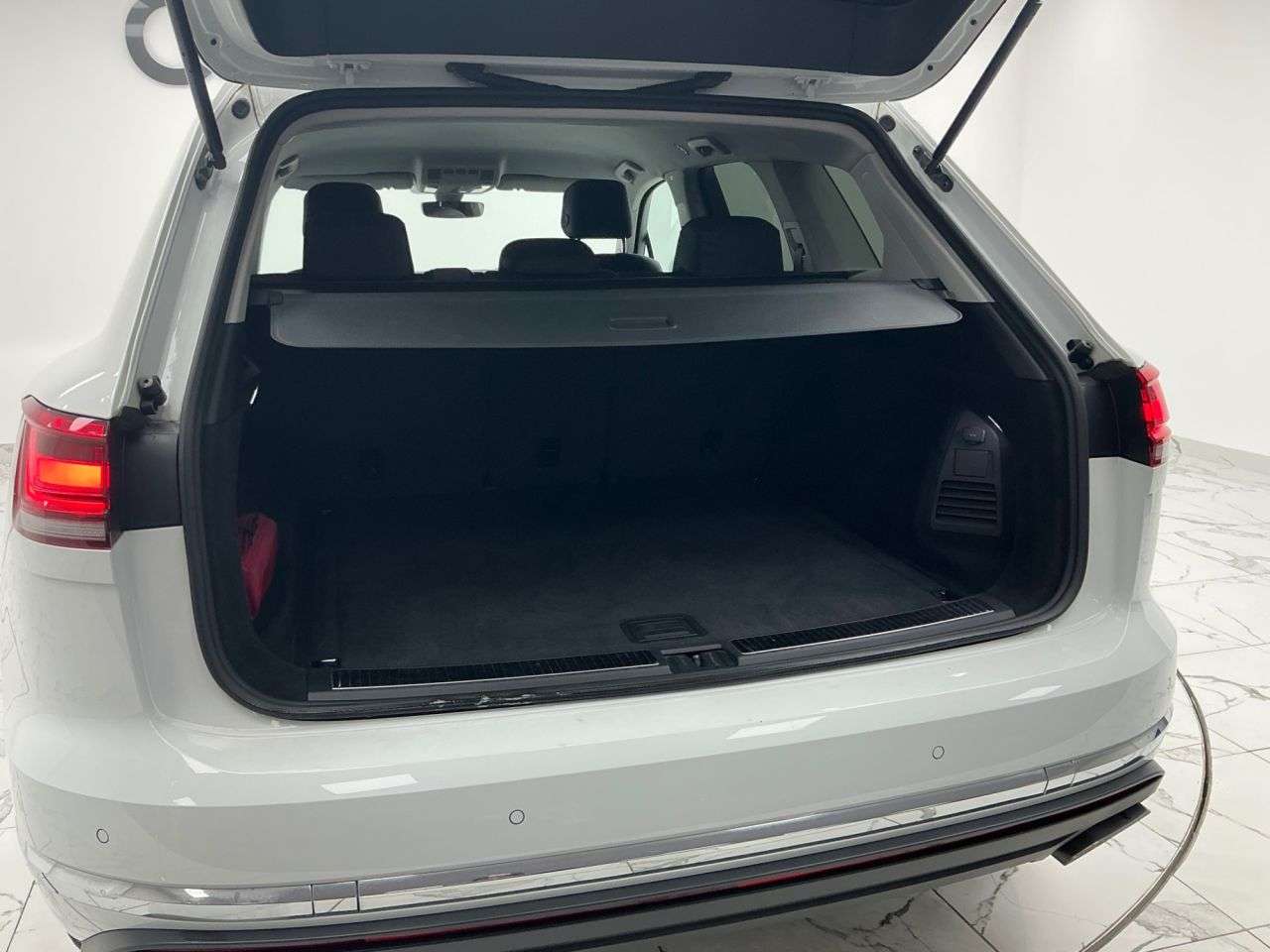 2020 VOLKSWAGEN TOUAREG 2020 VOLKSWAGEN TOUAREG