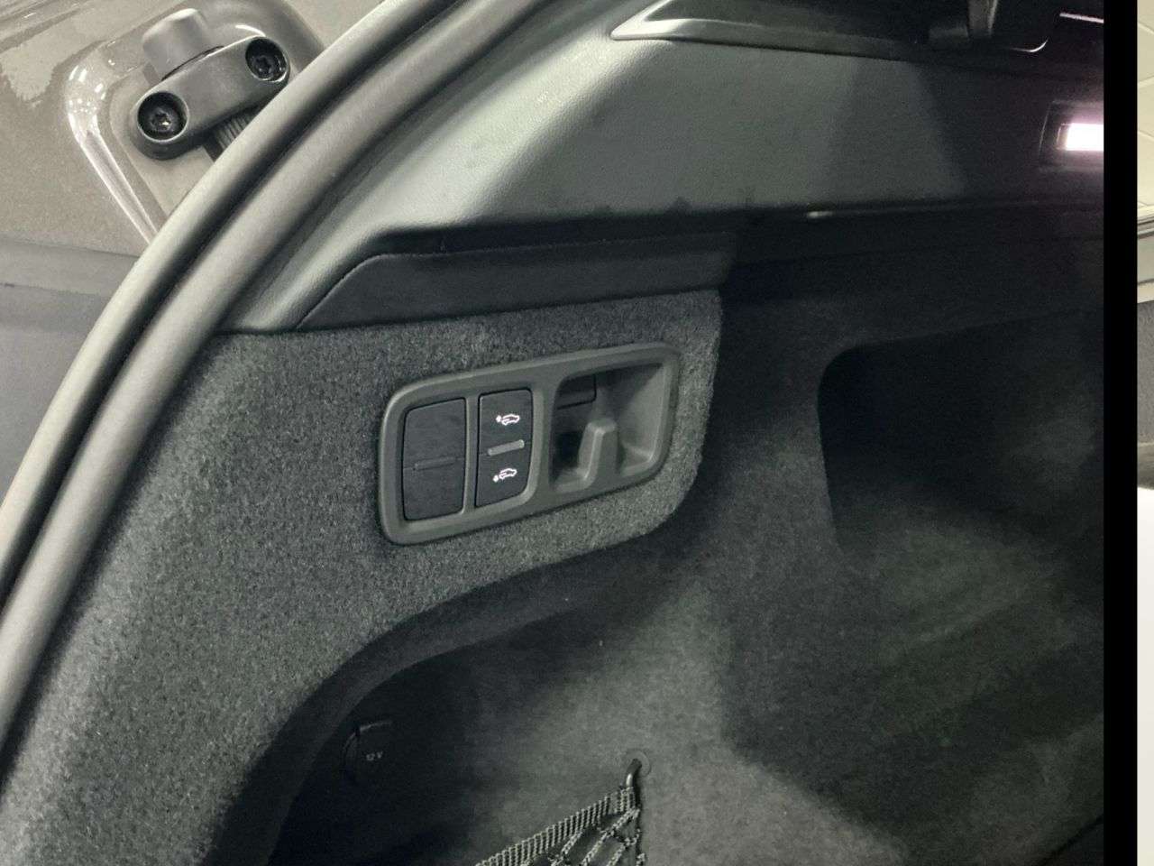 2021 LAMBORGHINI URUS 2021 LAMBORGHINI URUS