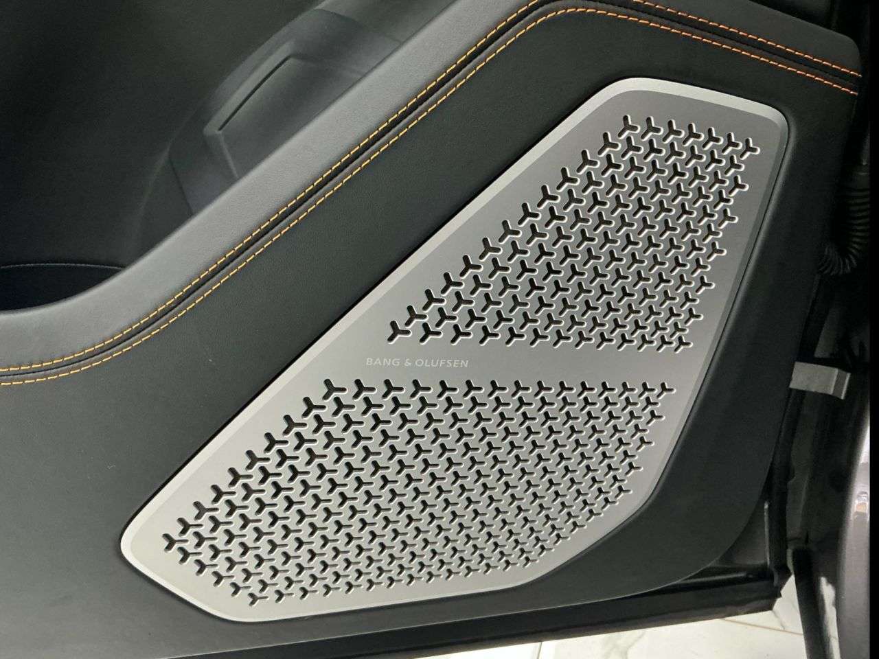 2021 LAMBORGHINI URUS 2021 LAMBORGHINI URUS