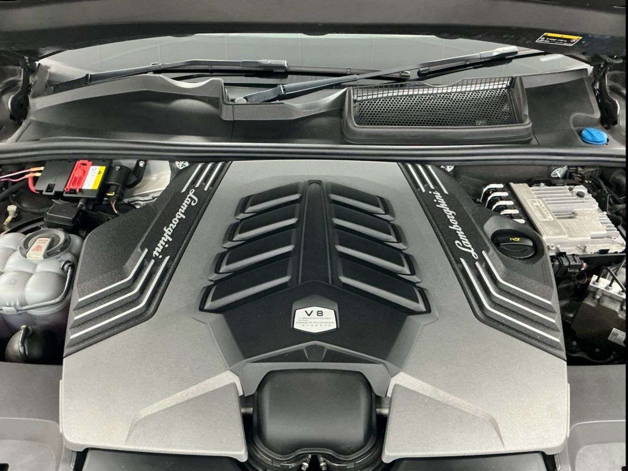 2021 LAMBORGHINI URUS 2021 LAMBORGHINI URUS