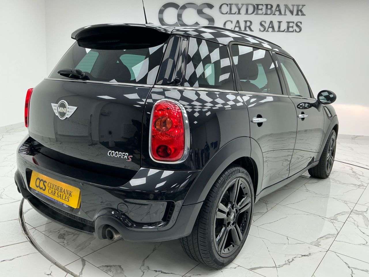 A 2011 MINI COUNTRYMAN 1.6 Cooper S SUV 5dr Petrol Steptronic ALL4 Euro 5 (184 ps) Chilli Pack A 2011 MINI COUNTRYMAN 1.6 Cooper S SUV 5dr Petrol Steptronic ALL4 Euro 5 (184 ps) Chilli Pack