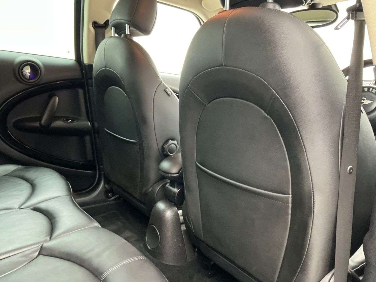 2011 MINI COUNTRYMAN 2011 MINI COUNTRYMAN