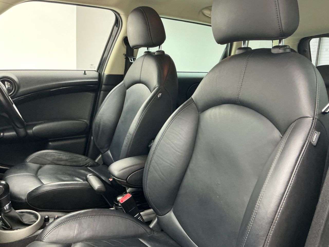 2011 MINI COUNTRYMAN 2011 MINI COUNTRYMAN