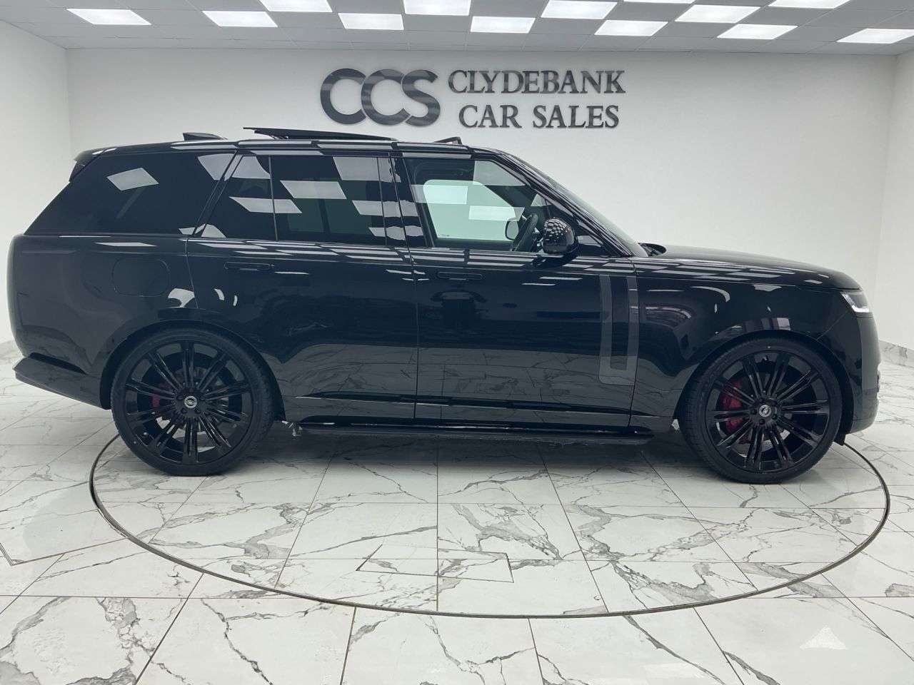 A 2024 LAND ROVER RANGE ROVER 3.0 D300 MHEV HSE SUV 5dr Diesel Auto 4WD Euro 6 (s/s) (300 ps) Tilt And Sl A 2024 LAND ROVER RANGE ROVER 3.0 D300 MHEV HSE SUV 5dr Diesel Auto 4WD Euro 6 (s/s) (300 ps) Tilt And Sl