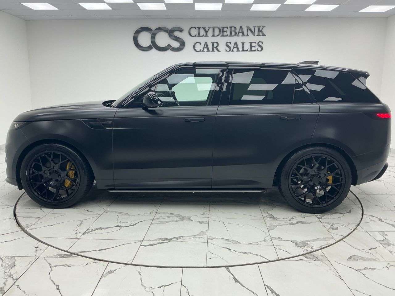 A 2023 LAND ROVER RANGE ROVER SPORT DYNAMIC SE A 2023 LAND ROVER RANGE ROVER SPORT DYNAMIC SE