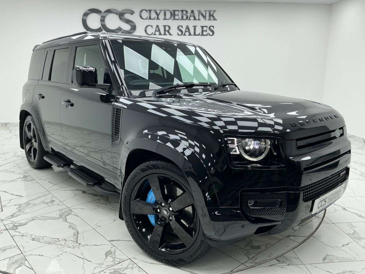 A 2022 LAND ROVER DEFENDER 3.0 D300 MHEV X-Dynamic HSE Hard Top SUV 5dr Diesel Auto 4WD MWB Euro 6 (s/ A 2022 LAND ROVER DEFENDER 3.0 D300 MHEV X-Dynamic HSE Hard Top SUV 5dr Diesel Auto 4WD MWB Euro 6 (s/