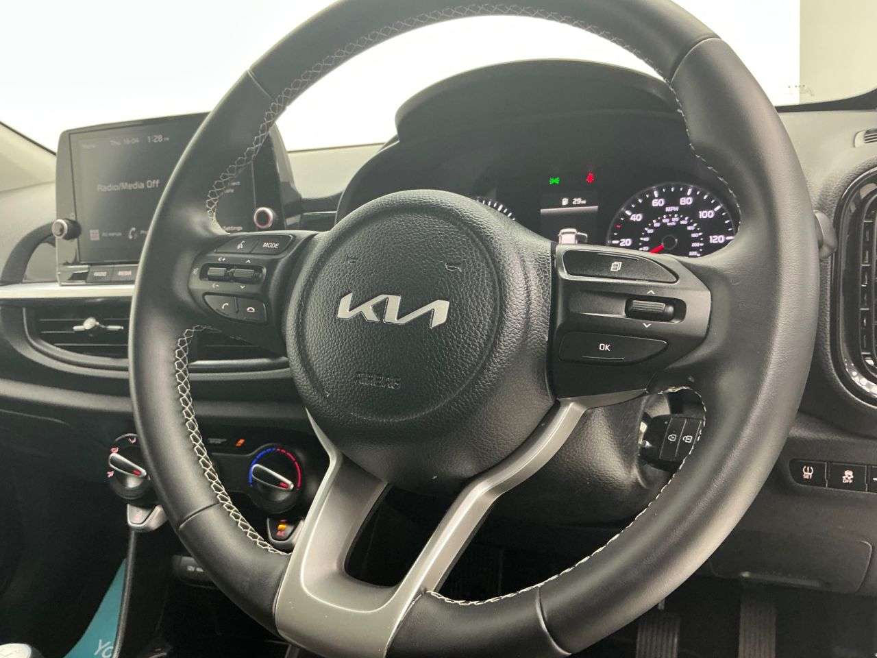 2023 KIA PICANTO 2023 KIA PICANTO