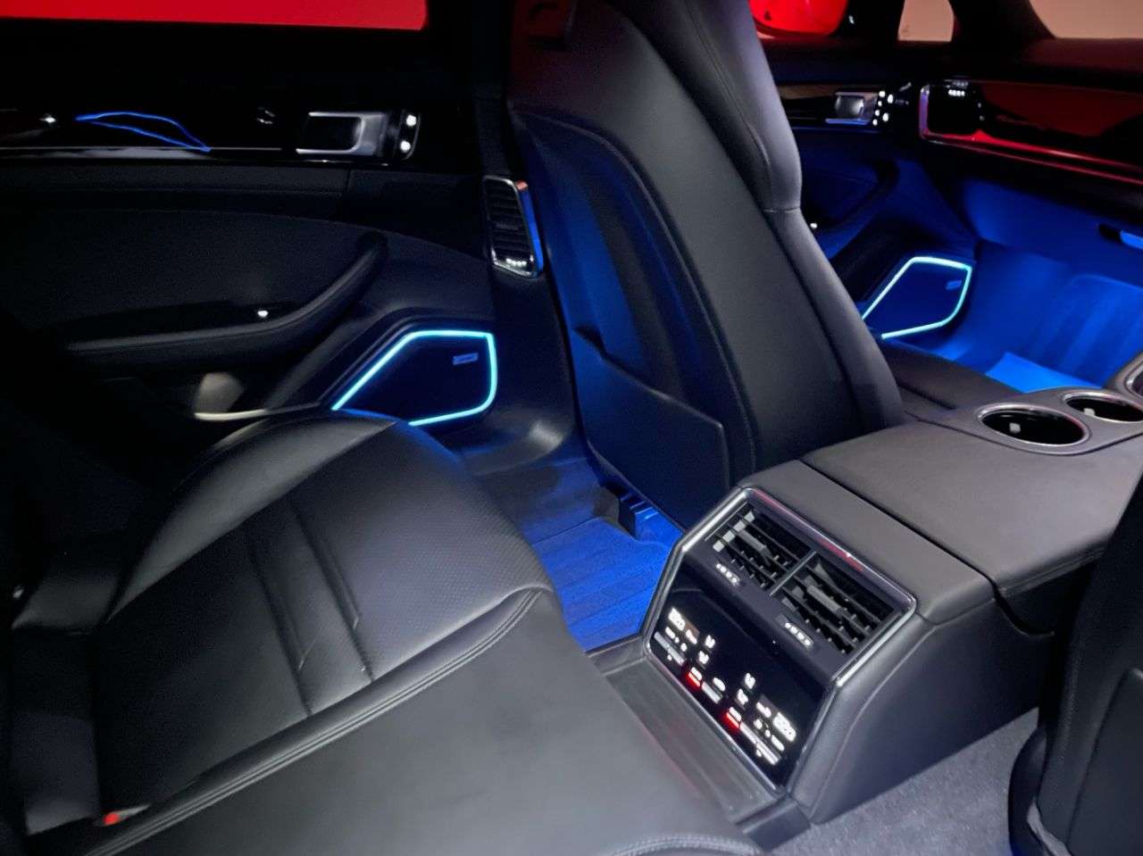 2020 PORSCHE PANAMERA 2020 PORSCHE PANAMERA