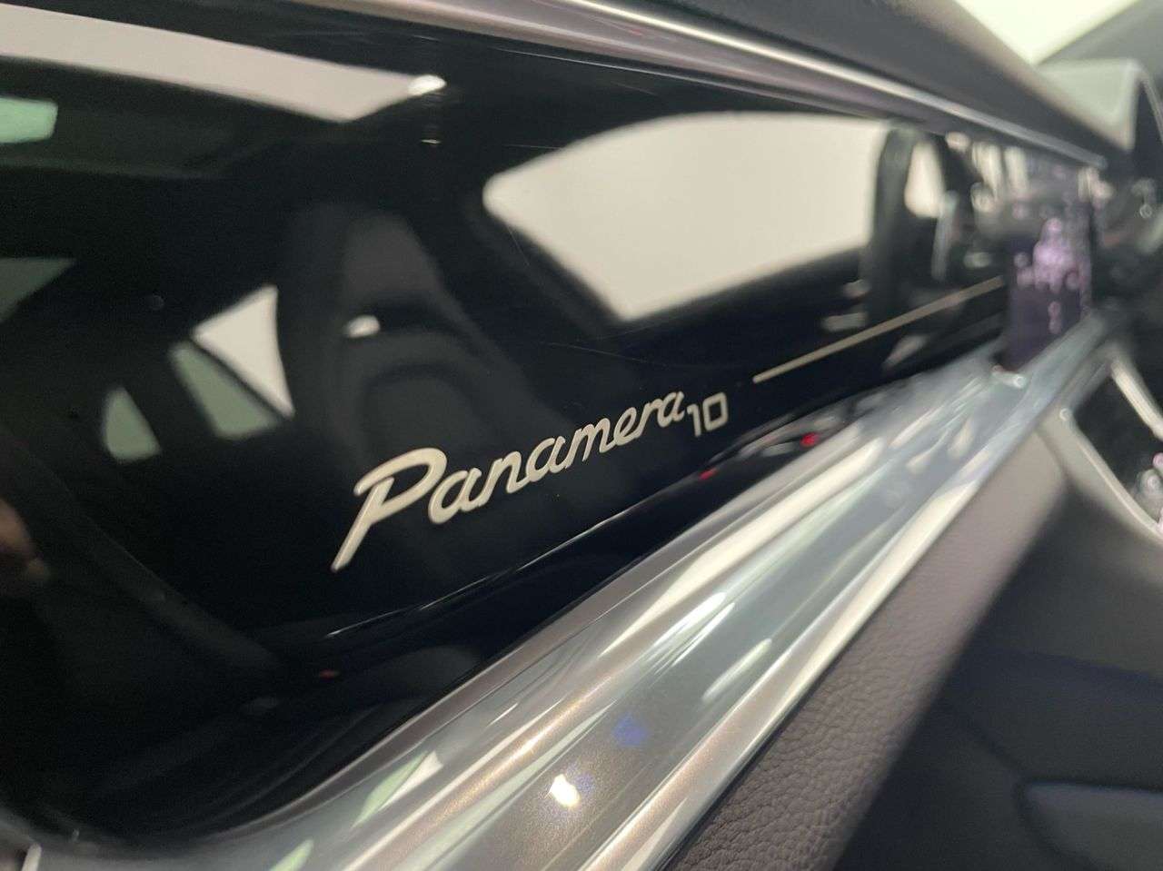 2020 PORSCHE PANAMERA 2020 PORSCHE PANAMERA