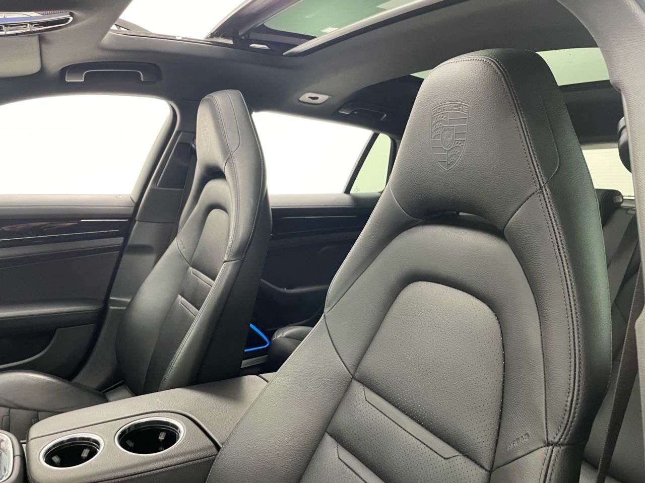 2020 PORSCHE PANAMERA 2020 PORSCHE PANAMERA