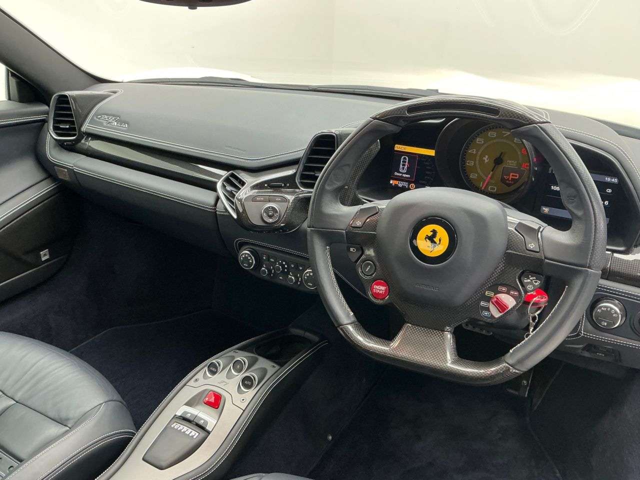 2012 FERRARI 458 ITALIA 2012 FERRARI 458 ITALIA