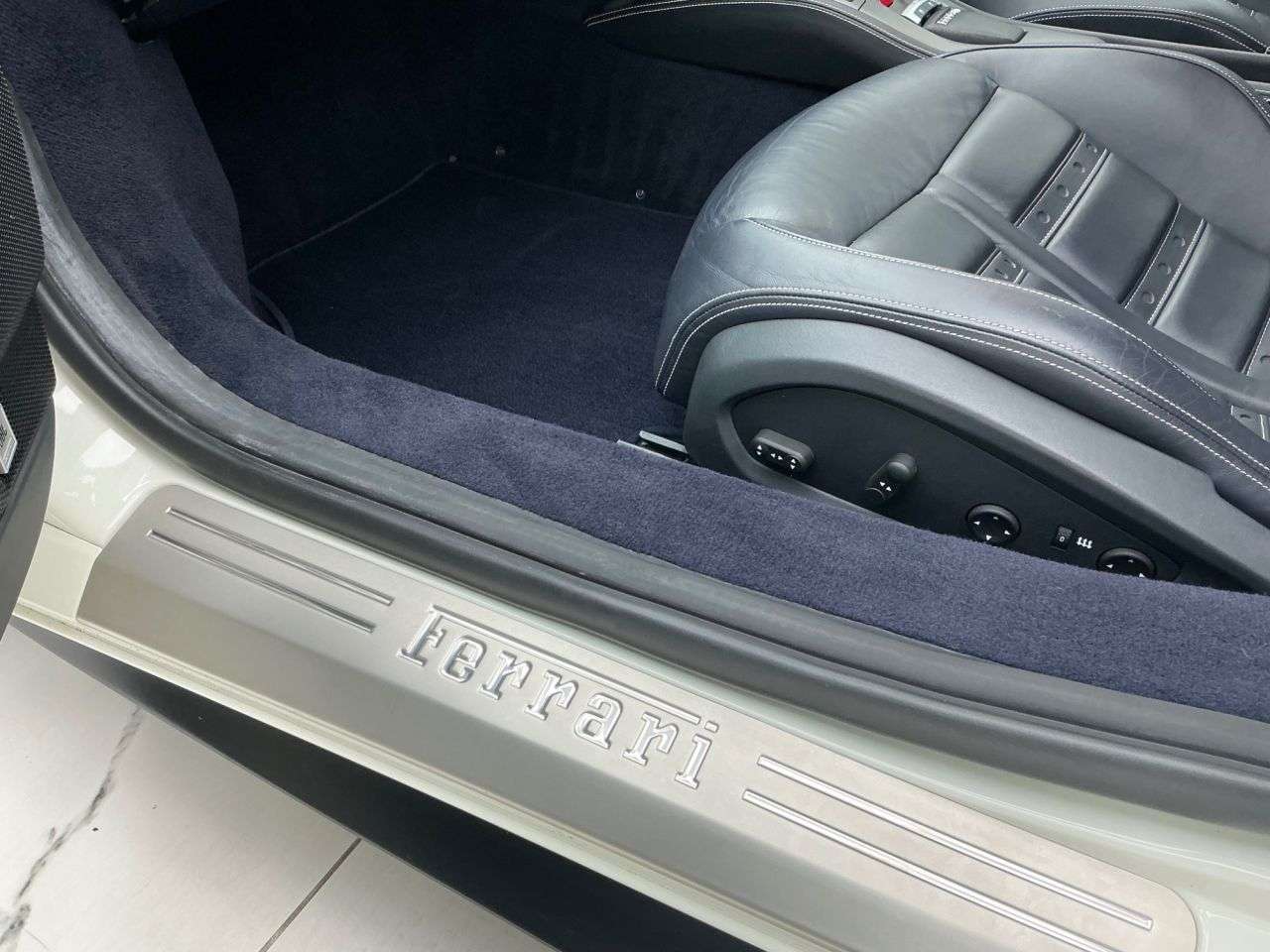 2012 FERRARI 458 ITALIA 2012 FERRARI 458 ITALIA