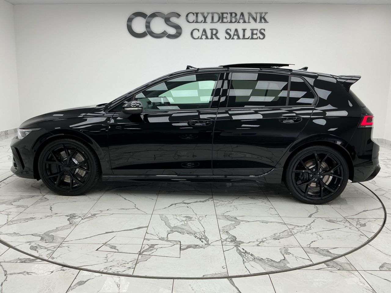 A 2026 VOLKSWAGEN GOLF 2.0 TSI R Black Edition Hatchback 5dr Petrol DSG 4Motion Euro 6 (s/s) (333 A 2026 VOLKSWAGEN GOLF 2.0 TSI R Black Edition Hatchback 5dr Petrol DSG 4Motion Euro 6 (s/s) (333