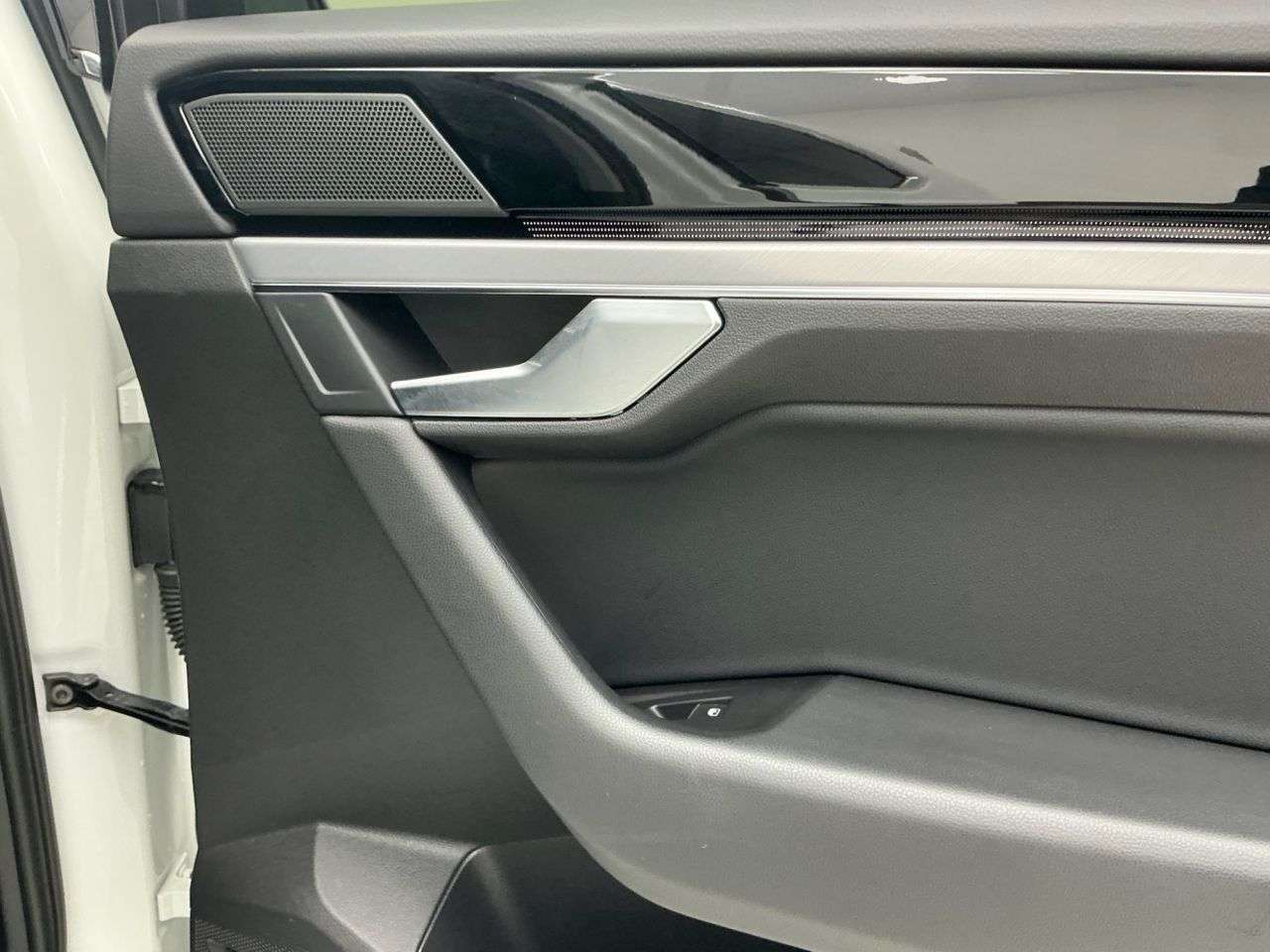 2020 VOLKSWAGEN TOUAREG 2020 VOLKSWAGEN TOUAREG
