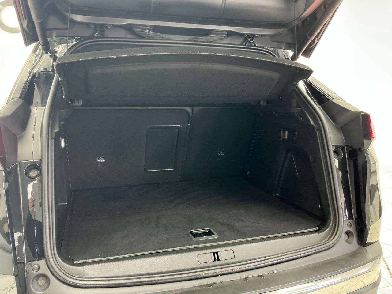 2020 PEUGEOT 3008 2020 PEUGEOT 3008