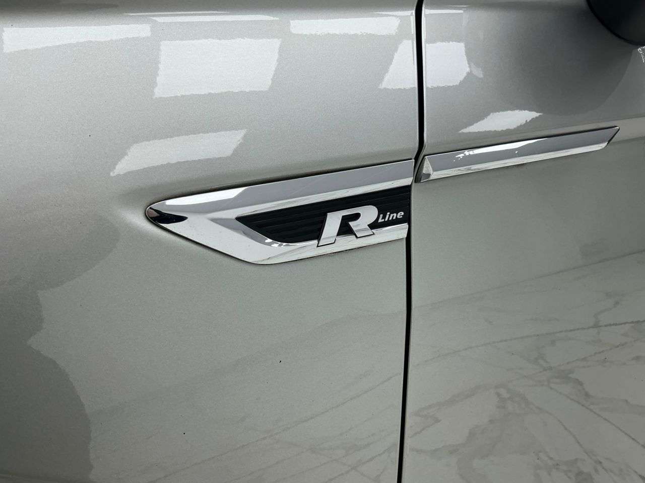 2020 VOLKSWAGEN TIGUAN 2020 VOLKSWAGEN TIGUAN