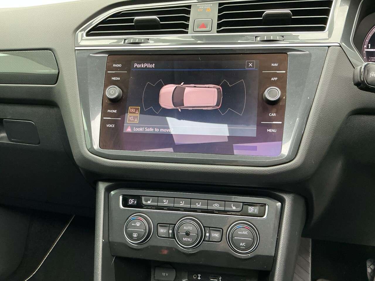2017 VOLKSWAGEN TIGUAN 2017 VOLKSWAGEN TIGUAN