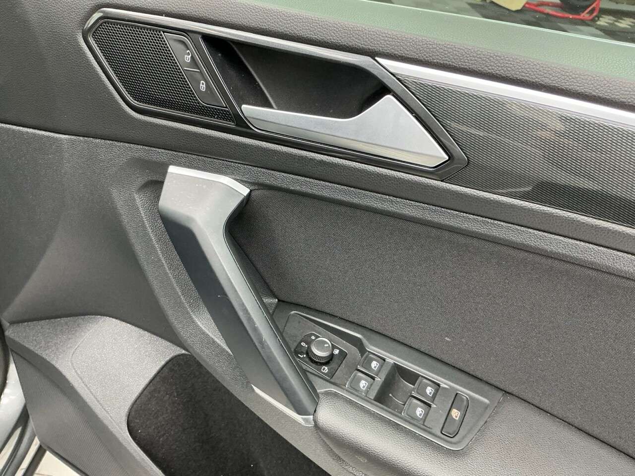 2017 VOLKSWAGEN TIGUAN 2017 VOLKSWAGEN TIGUAN