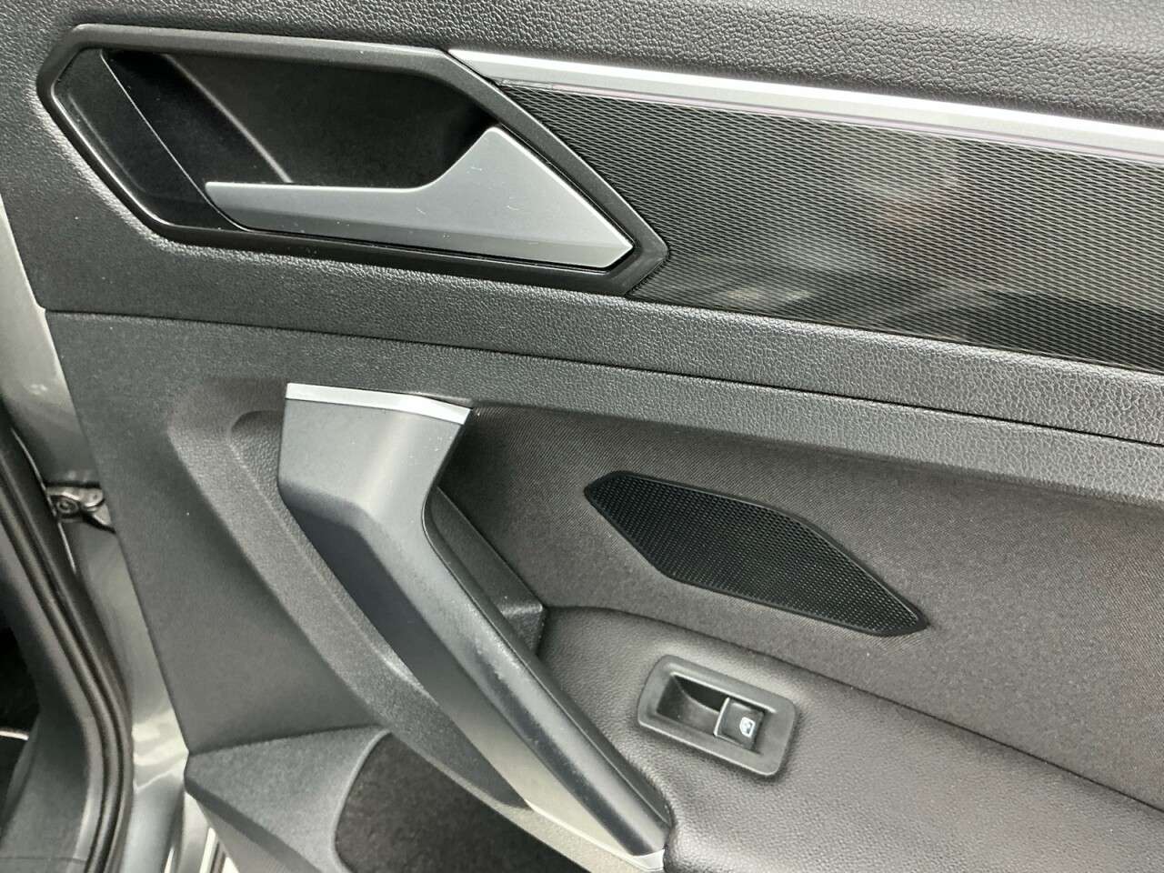 2017 VOLKSWAGEN TIGUAN 2017 VOLKSWAGEN TIGUAN