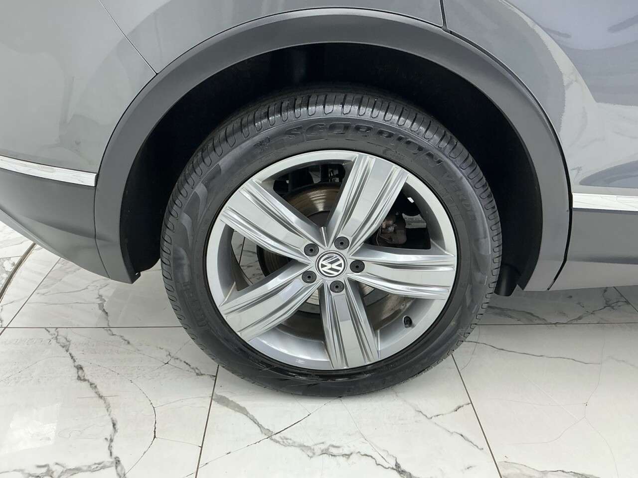 2017 VOLKSWAGEN TIGUAN 2017 VOLKSWAGEN TIGUAN