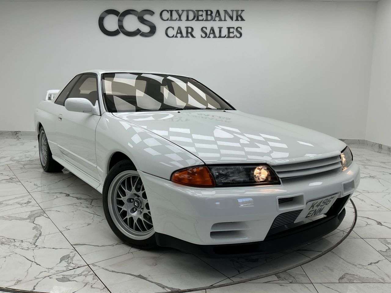 A 1993 NISSAN SKYLINE R32 2.6L A 1993 NISSAN SKYLINE R32 2.6L