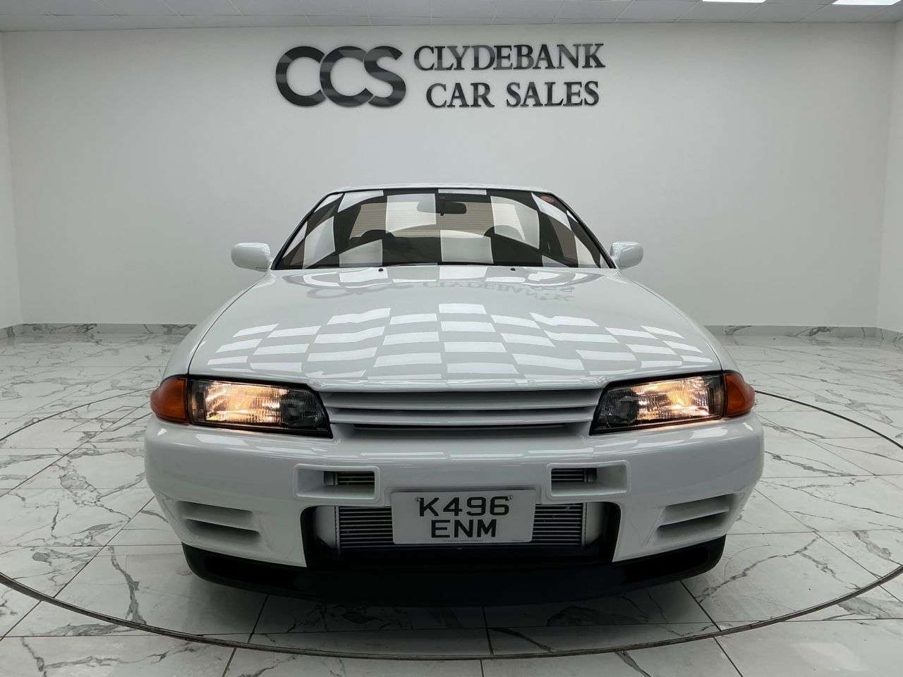 A 1993 NISSAN SKYLINE R32 2.6L A 1993 NISSAN SKYLINE R32 2.6L