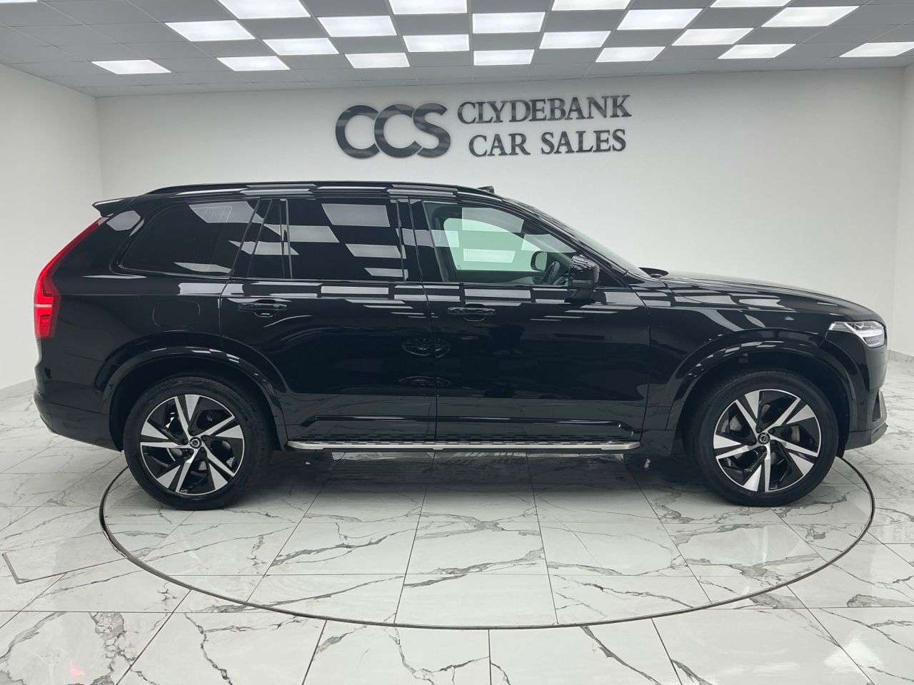 A 2023 VOLVO XC90 2.0 B5 MHEV Plus SUV 5dr Diesel Hybrid Auto 4WD Euro 6 (s/s) (235 ps) Memor A 2023 VOLVO XC90 2.0 B5 MHEV Plus SUV 5dr Diesel Hybrid Auto 4WD Euro 6 (s/s) (235 ps) Memor